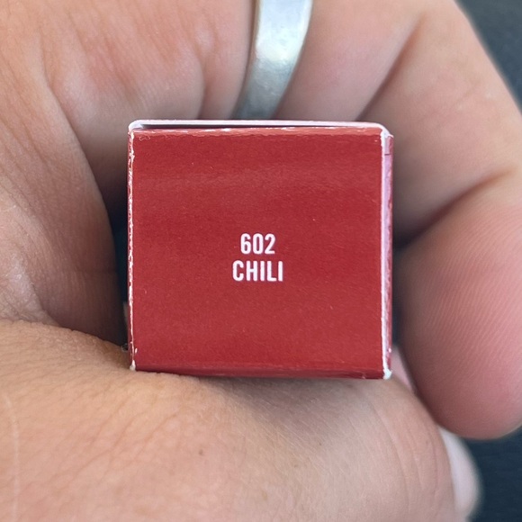 MAC Cosmetics: Matte Lipstick (602-Chili) - Picture 3 of 3